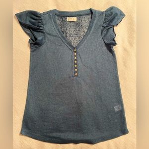 Maurices top
